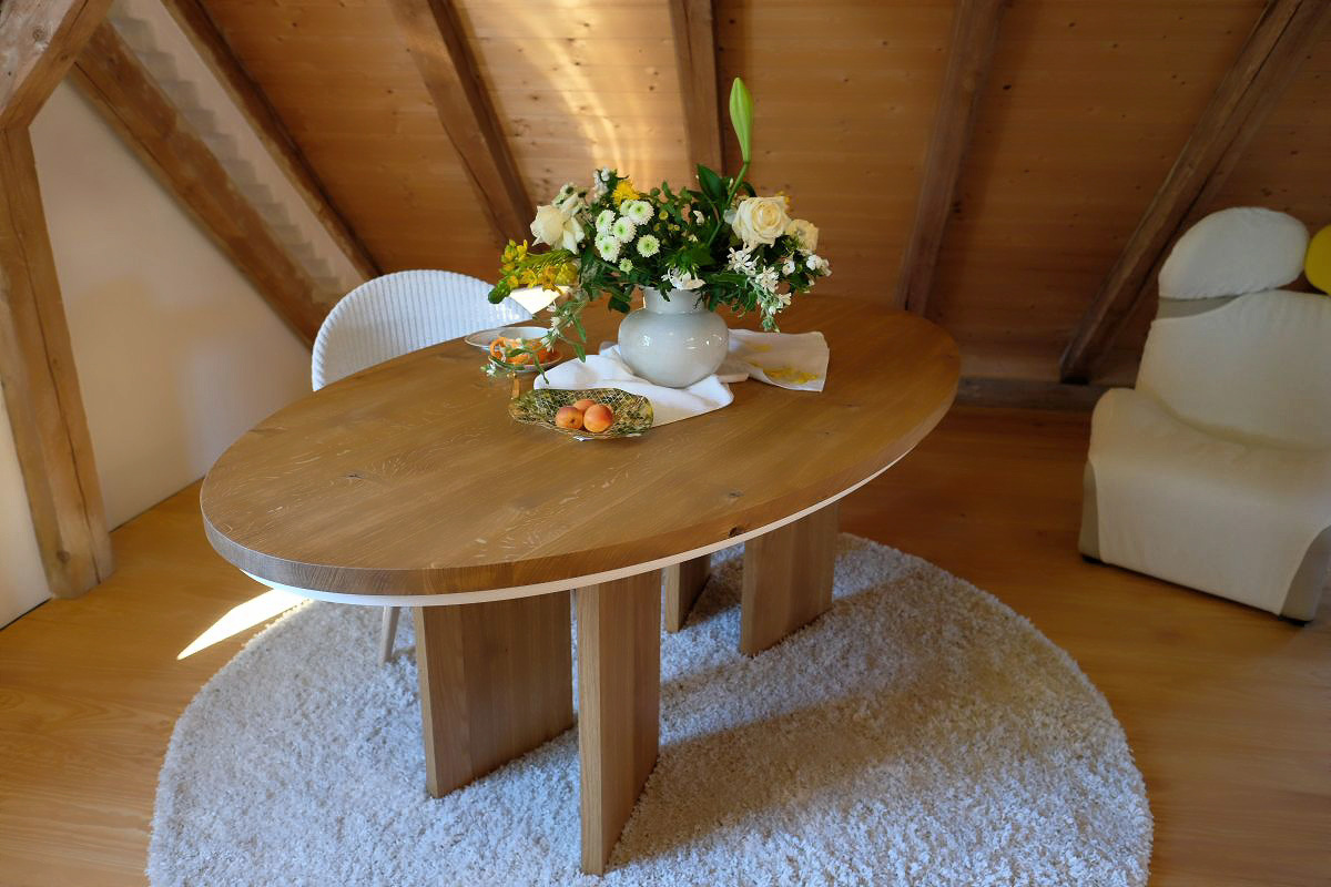 FAVORIT Tisch – Detail