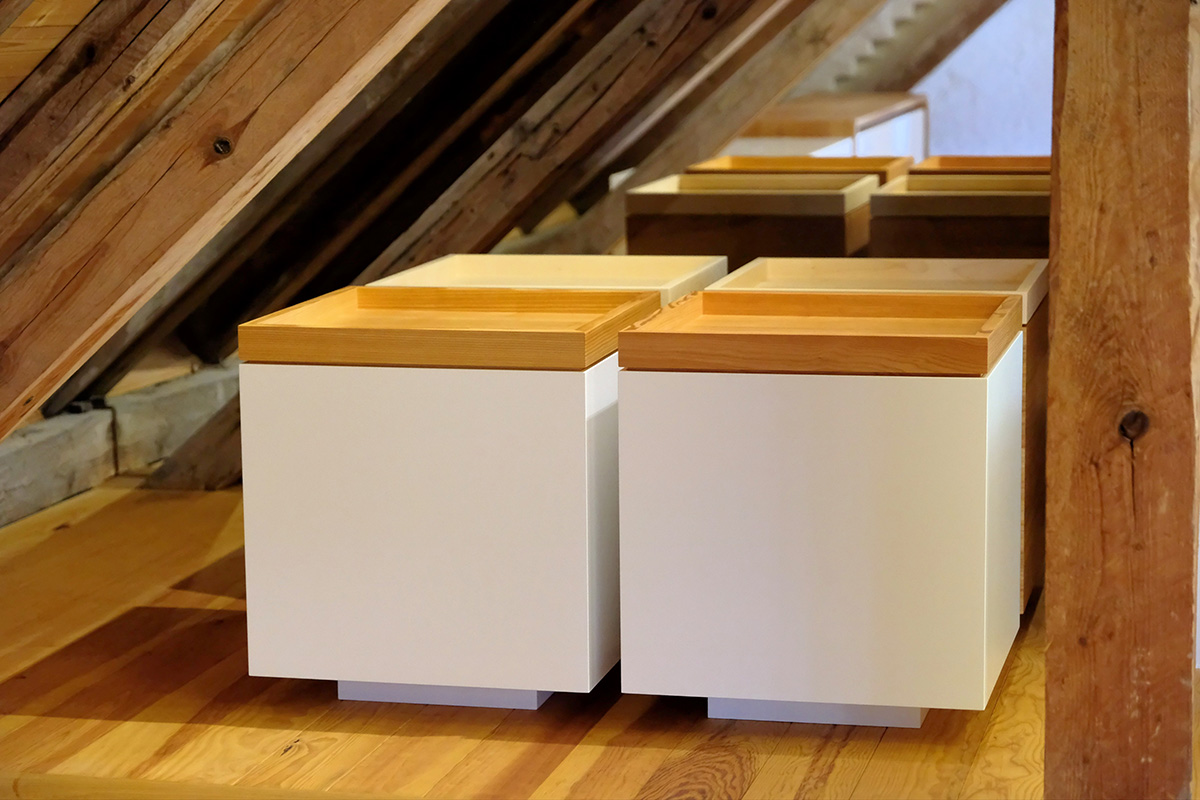 T.! Tisch mit Tablett – Detail 6