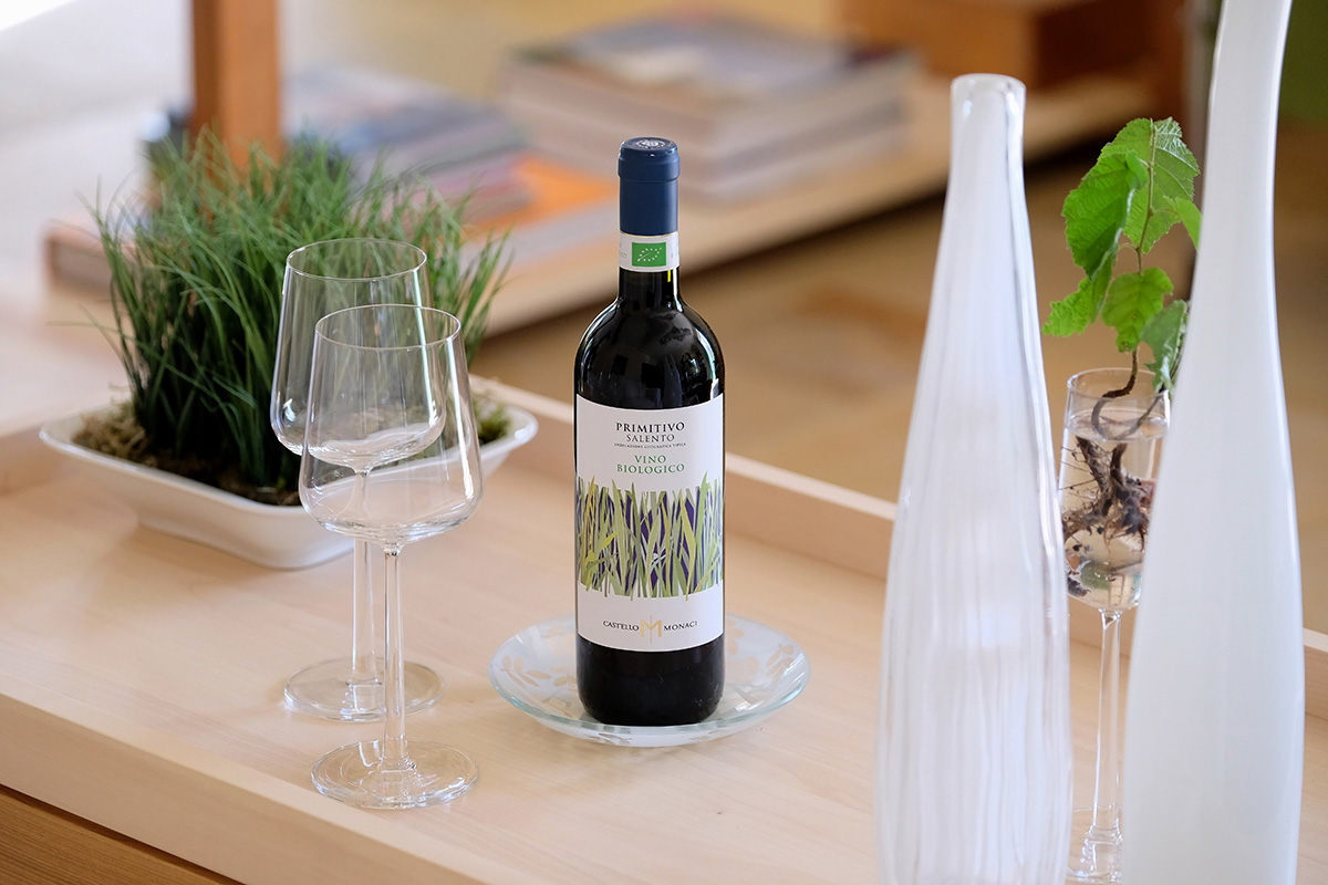 T.! Tisch mit Tablett – Detail 5