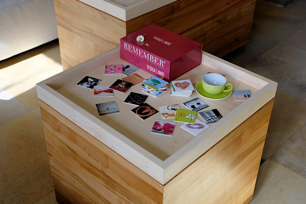 T.! Tisch mit Tablett – Ansicht 3