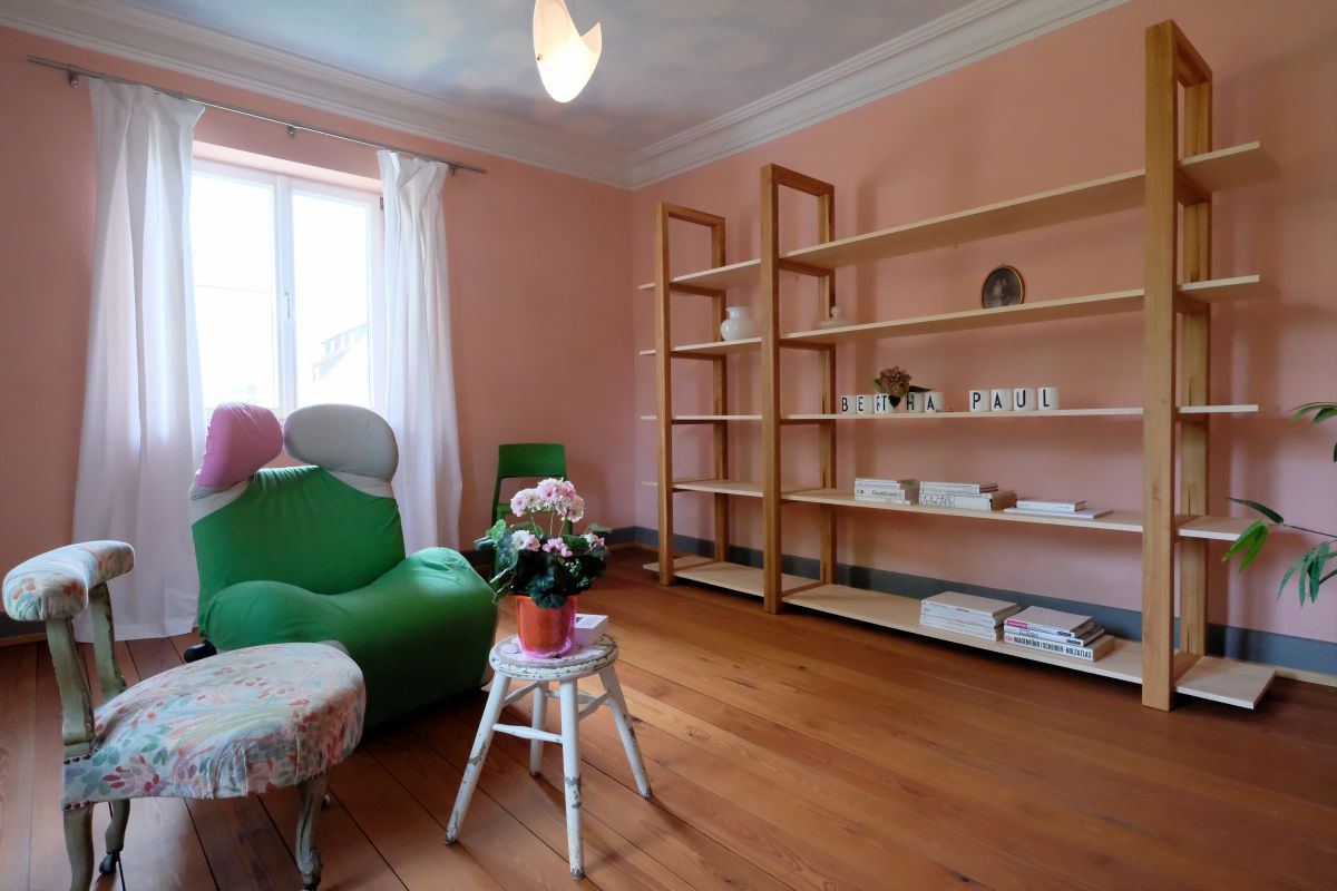 BERTHA & PAUL Regal Ansicht